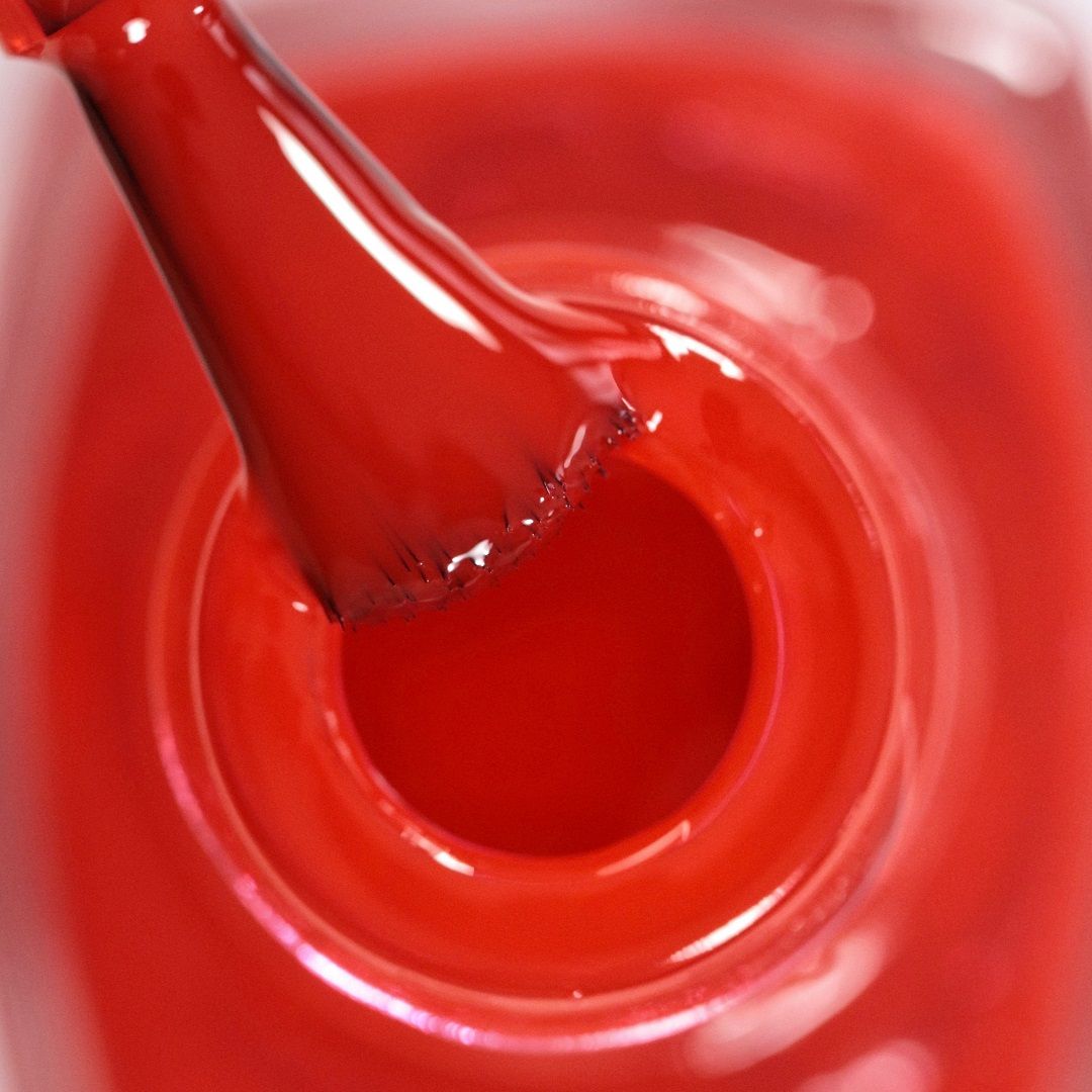 NAIL POLISH 112 Classic Red
