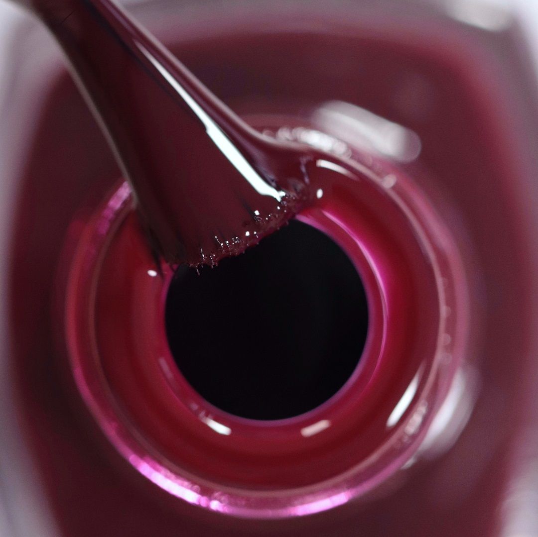 NAIL POLISH 154 Midnight Red