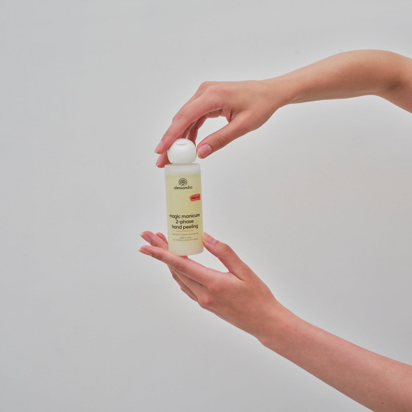 MAGIC MANICURE - scrub mani