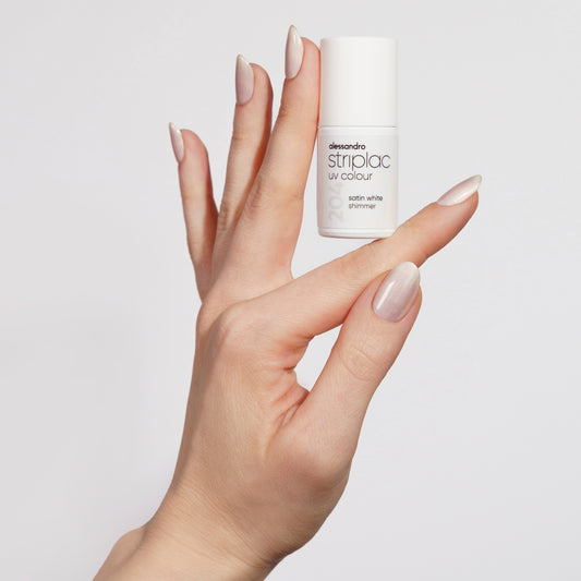 Striplac 204 - satin white (shimmer)